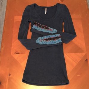 Classic Free People Meadow Fiesta Thermal in Navy